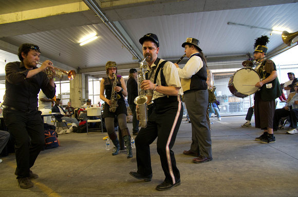 HonkTX 2011: Emperor Norton's Stationary Marching Band